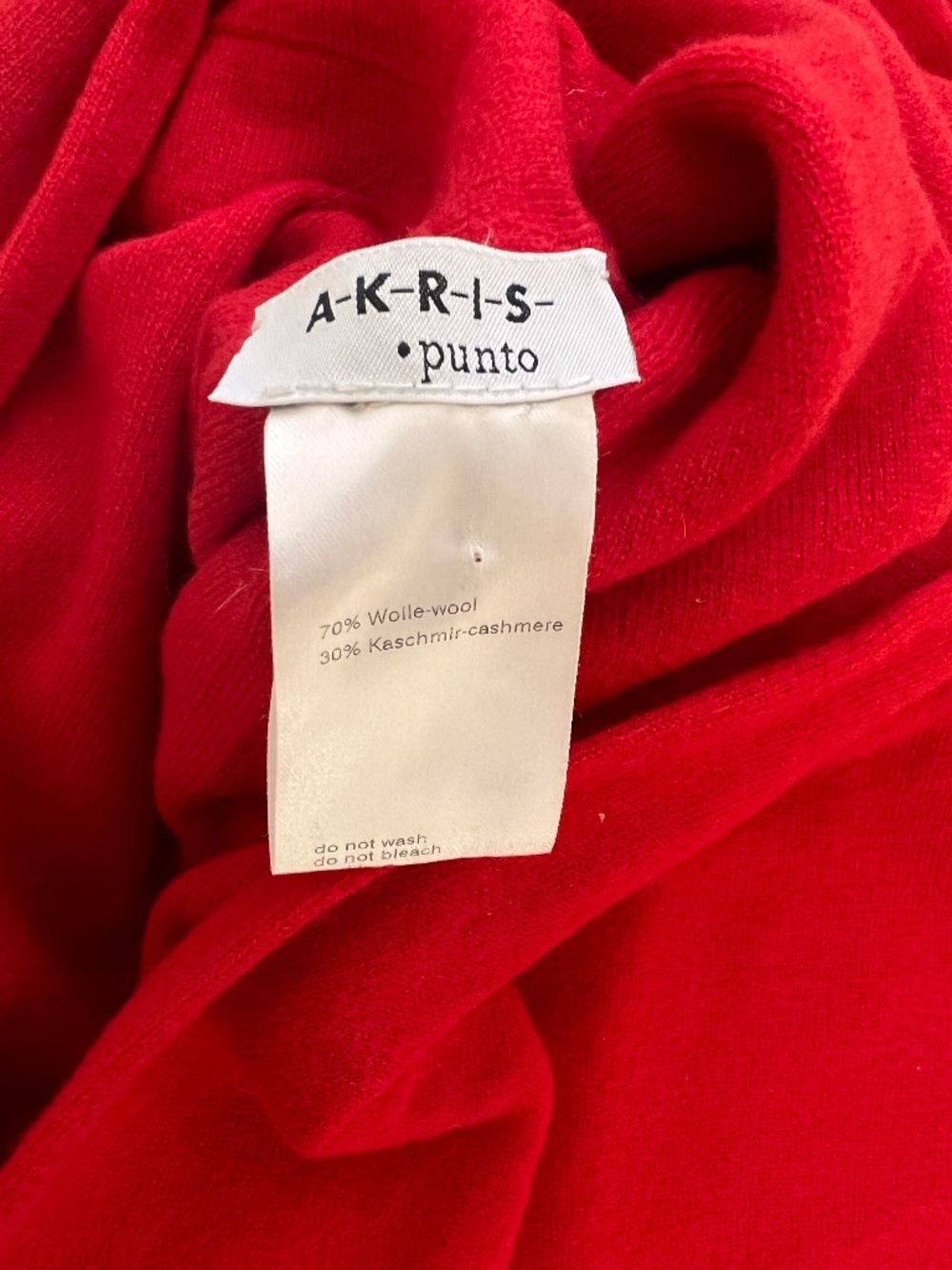 Akris Punto Red Wool Cashmere Infinity Scarf - Picture 4 of 5